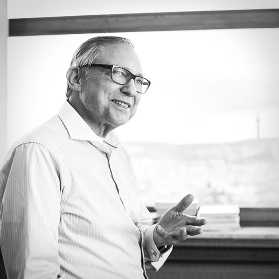 Dr. Rolf M. Winkler